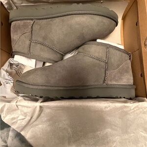 UGG Short Suede Ankle Boots in Grey